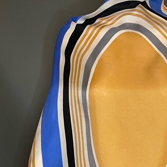 Large Vintage Schiaparelli Silk Scarf 27 In Sq Fair to Good Condition - Picture 5 of 10